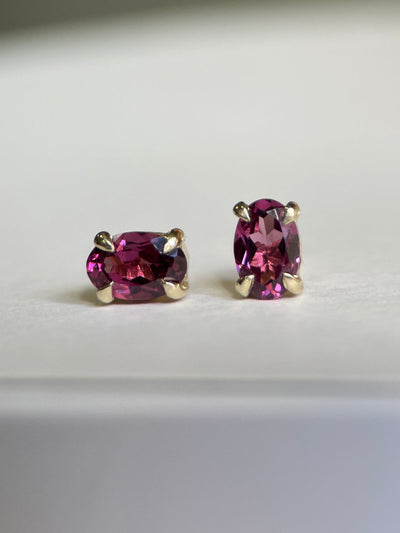 ASTRIEL XII RHODOLITE GARNET
