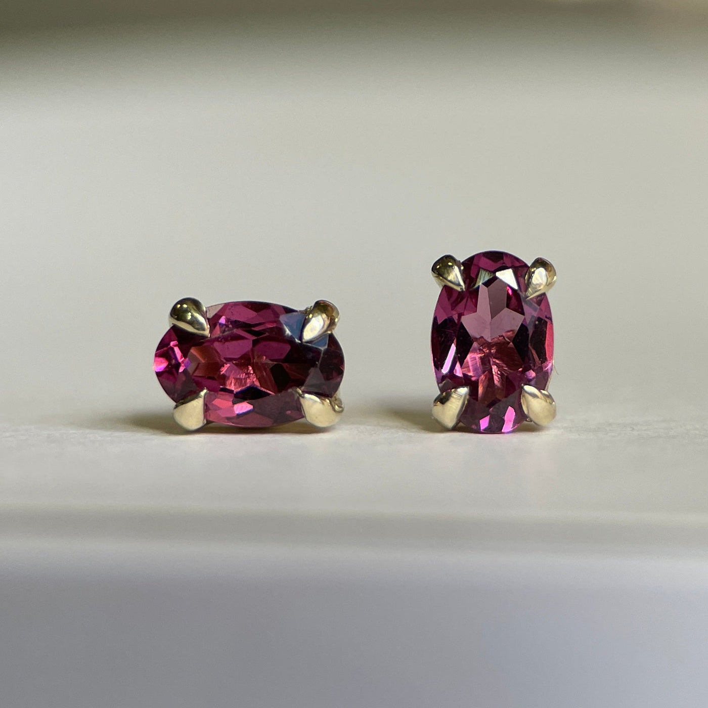 ASTRIEL XII RHODOLITE GARNET
