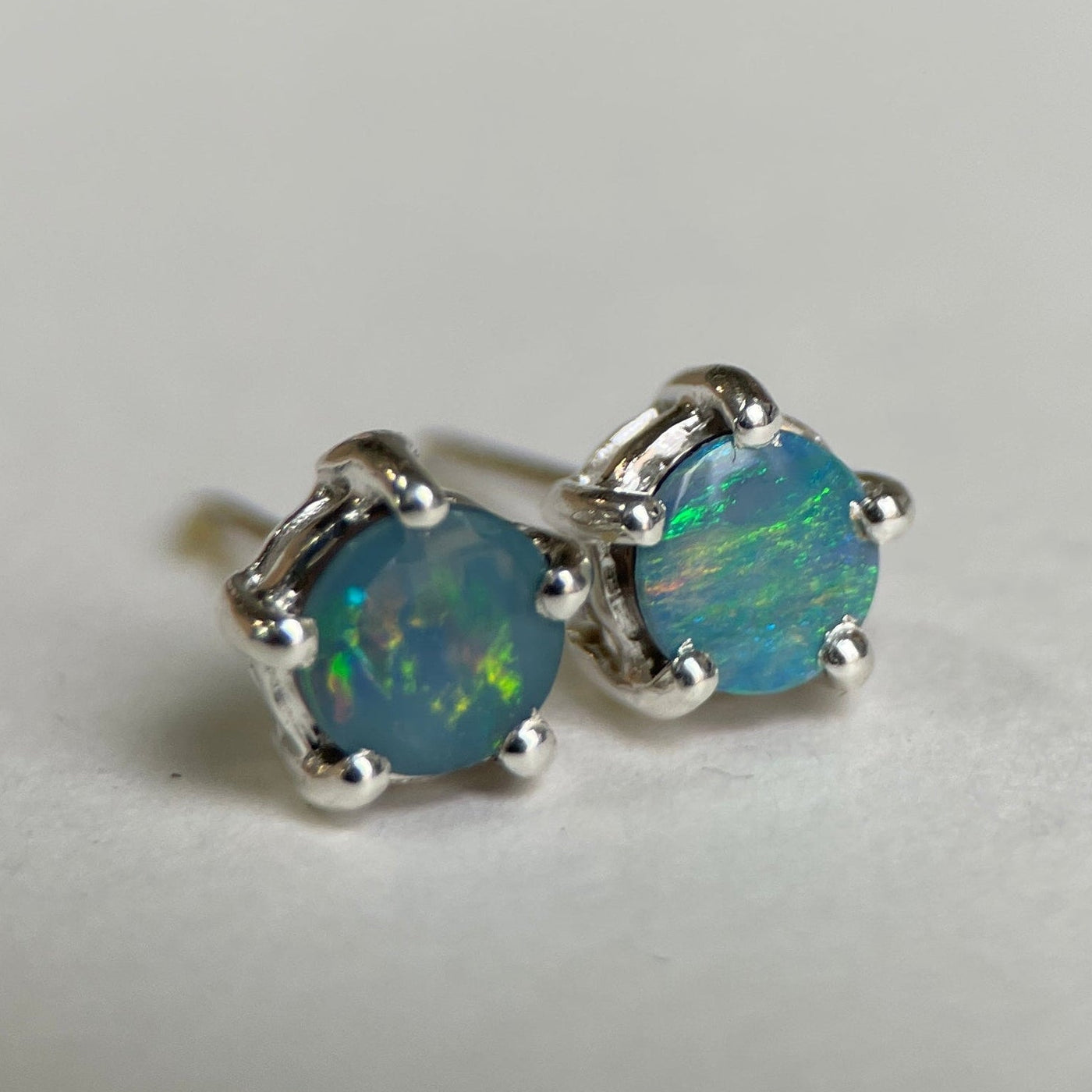 MAGIC HOUR XVII OPALS