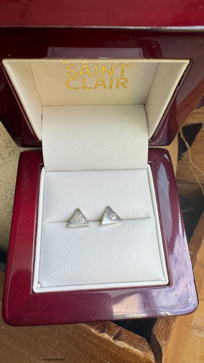 PYRAMID I DIAMOND