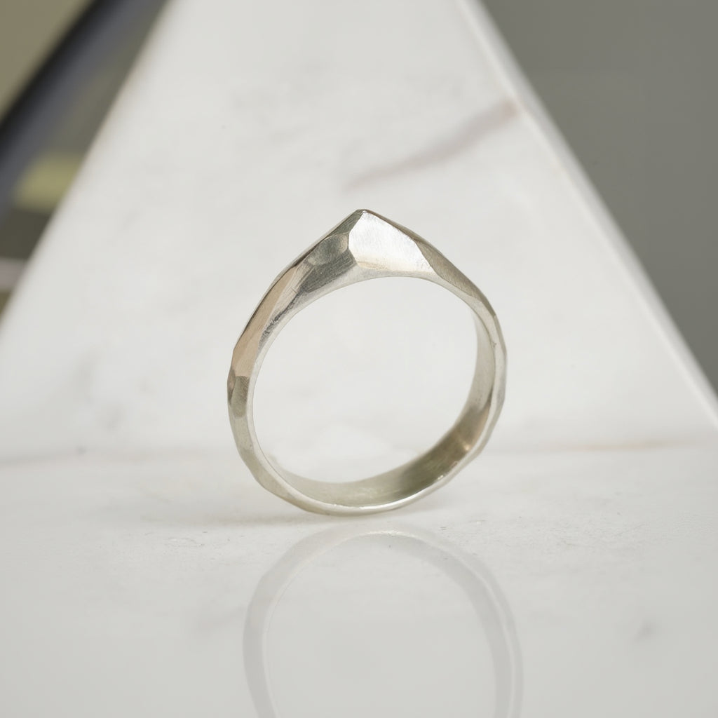 MOUNTAIN RING SILVER