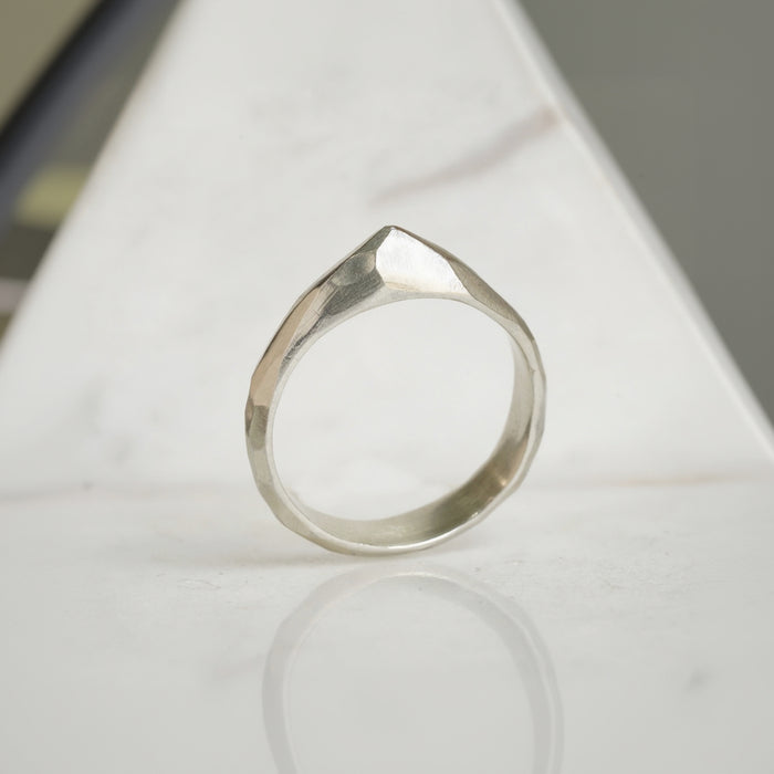MOUNTAIN RING SILVER