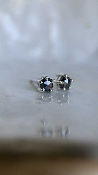 MAGIC HOUR XXXI DIAMONDS